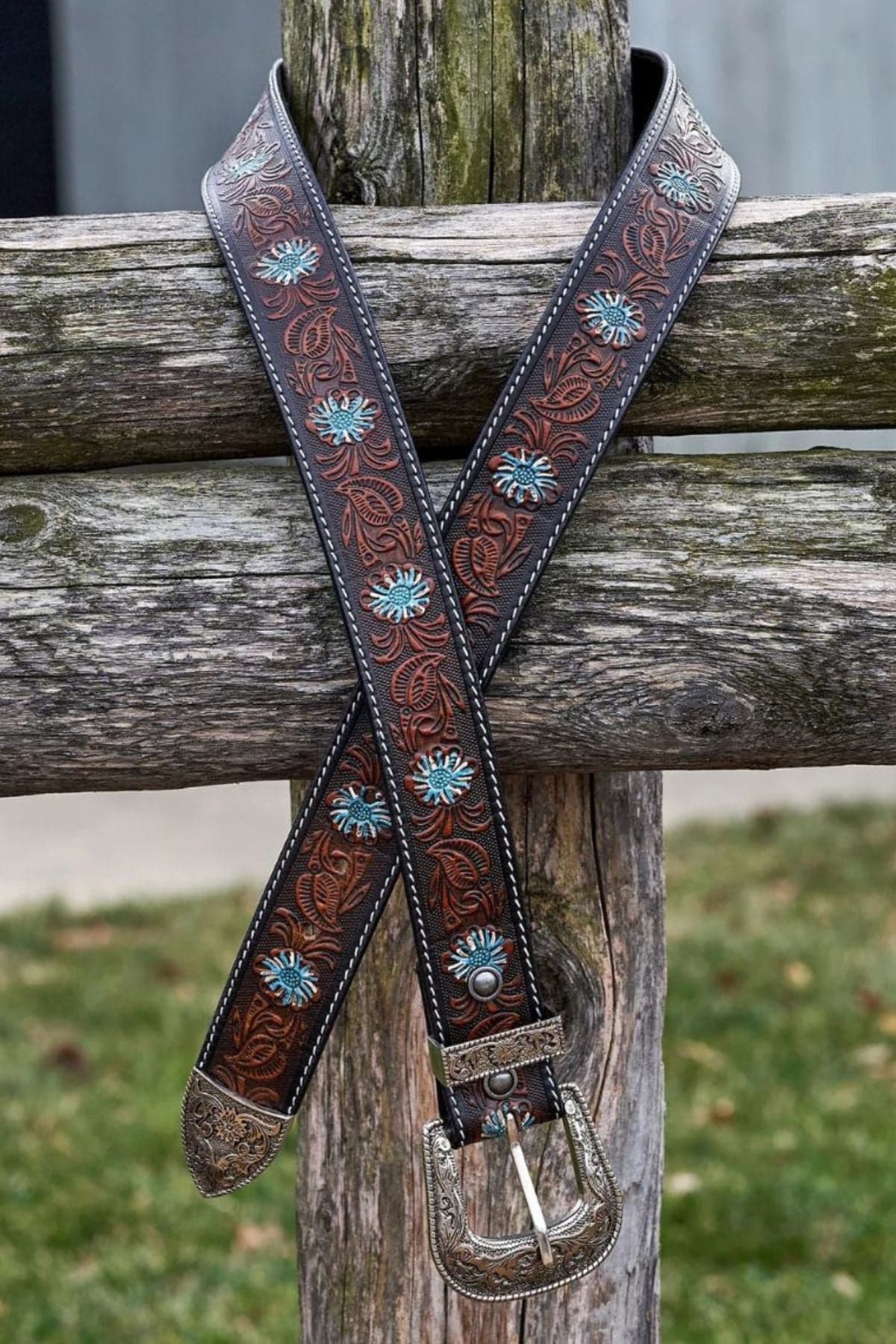 Elegant Hand Carved Leather Western Belt